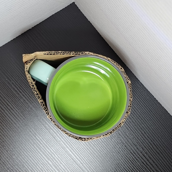 Disney Bambi 20 oz mug Blue with green interior - Picture 5 of 15